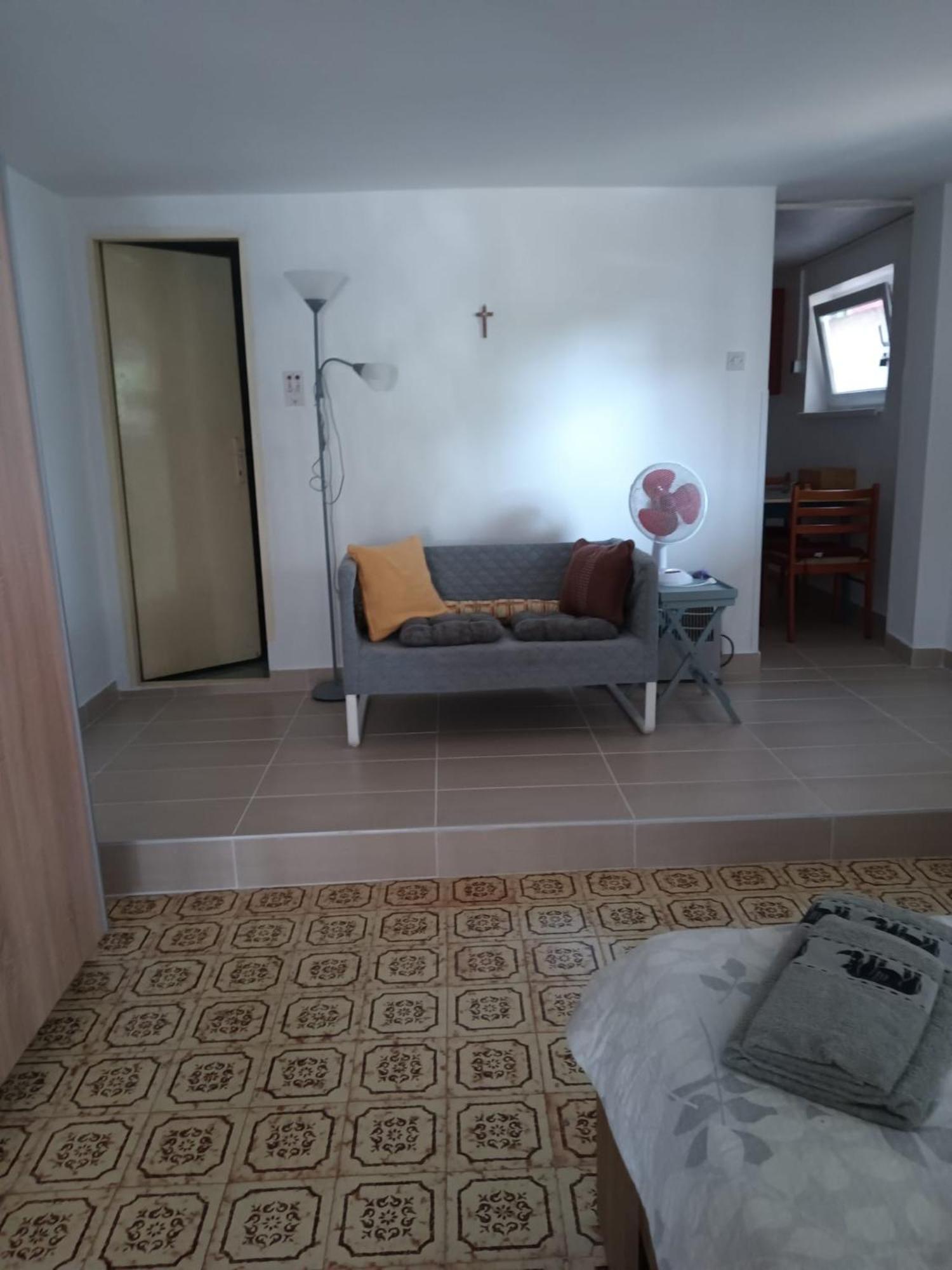 Studio Apartment Posavec Премантура Екстериор снимка